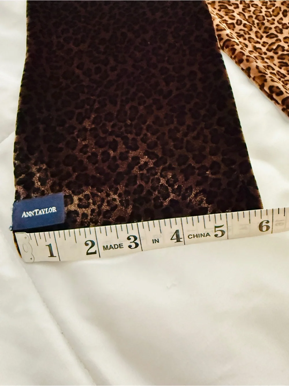 Ann Taylor Leopard Print Kids scarf - Brown